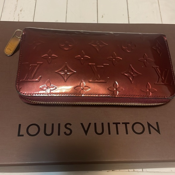 Authentic Louis Vuitton Monogram Vernis Long Zippy Wallet with Lux Card - Picture 3 of 9